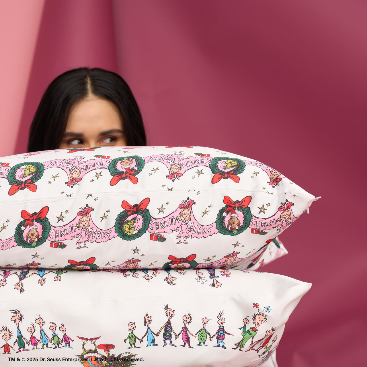 ✨ Must Have | The Grinch x Kitsch Satin Pillowcase in Cindy Lou Who - Special Deal Today - Image 3