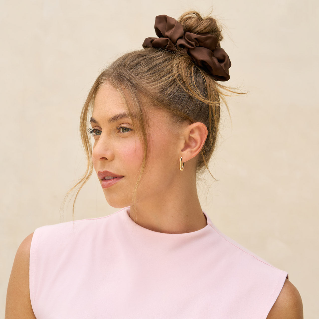 🏆 Best Seller | Black & Chocolate Oversized Scrunchies - Fast Delivery - Image 2