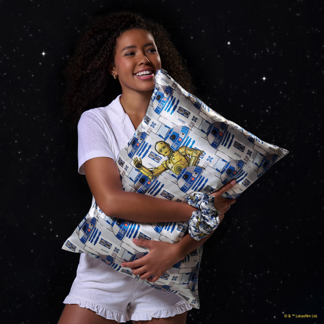⭐ Top Rated | Star Wars & Kitsch Satin Pillowcase in R2-D2 & C-3PO - Free Shipping - Image 3
