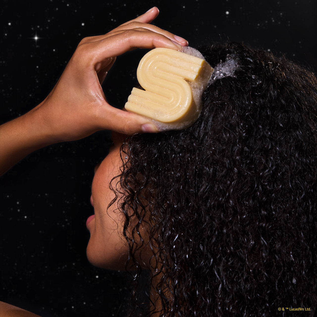 ⭐ Top Rated | Star Wars & Kitsch Rice Water Protein Strengthening Solid Shampoo - C-3PO - Fast Delivery - Image 3