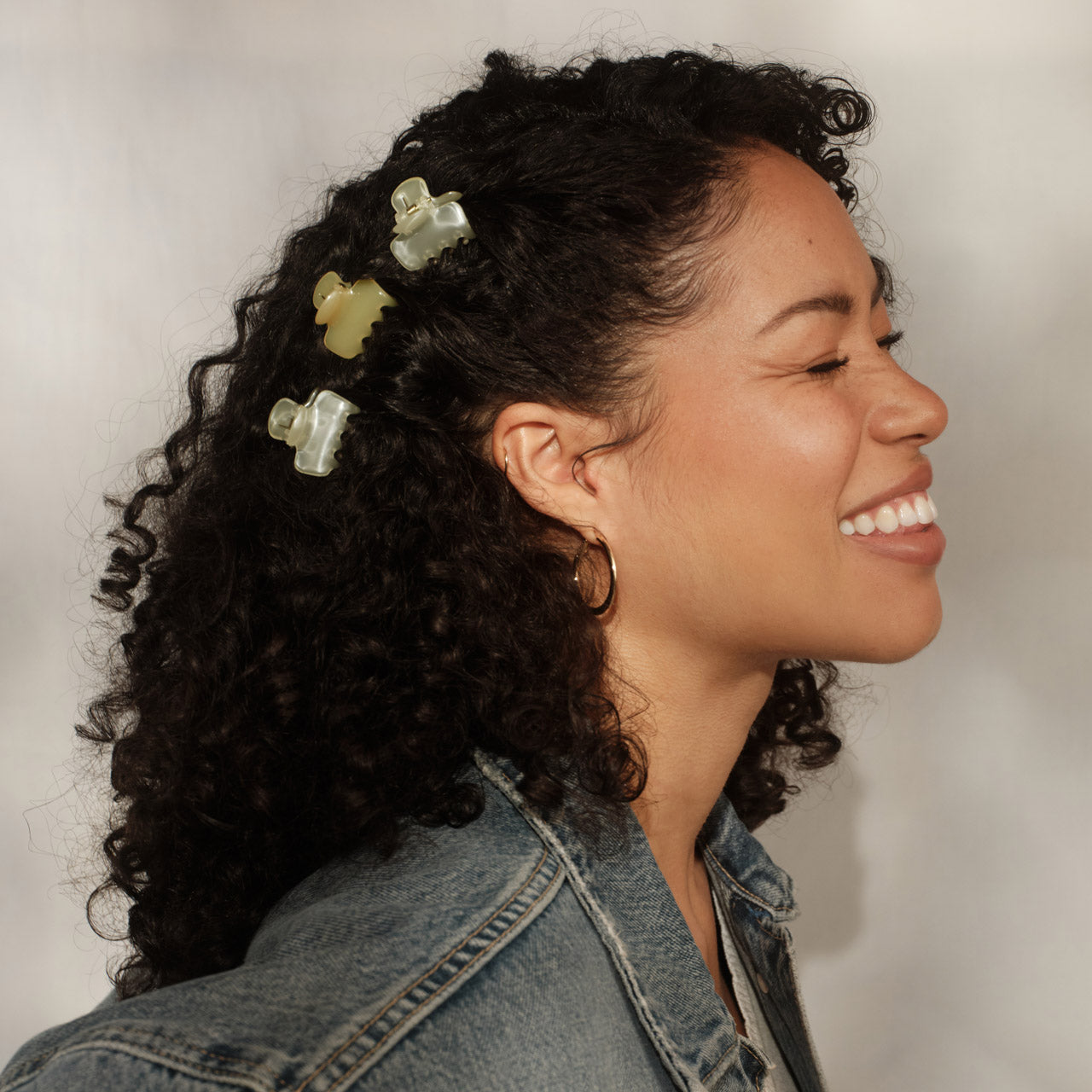 ✨ Must Have | Pearlized Cream & Butter Yellow Jelly Cloud Clips - Mini - Fast Delivery - Image 2