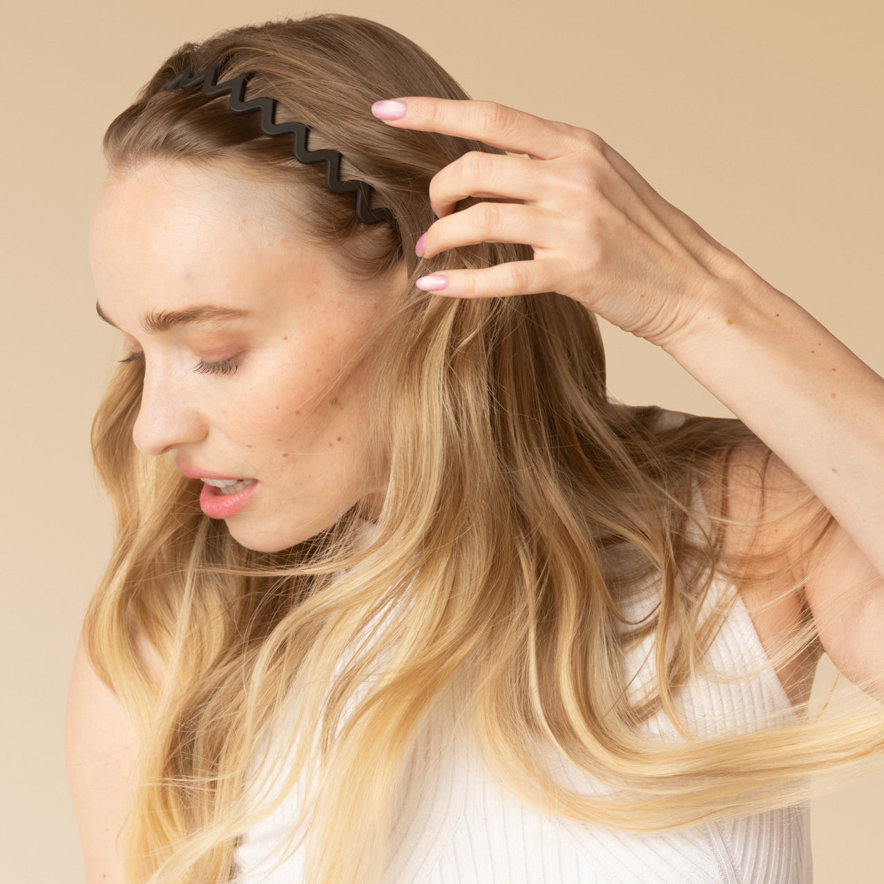 ✨ Must Have | Black & Tort Zig Zag Headbands 2pc Set - Fast Delivery - Image 3