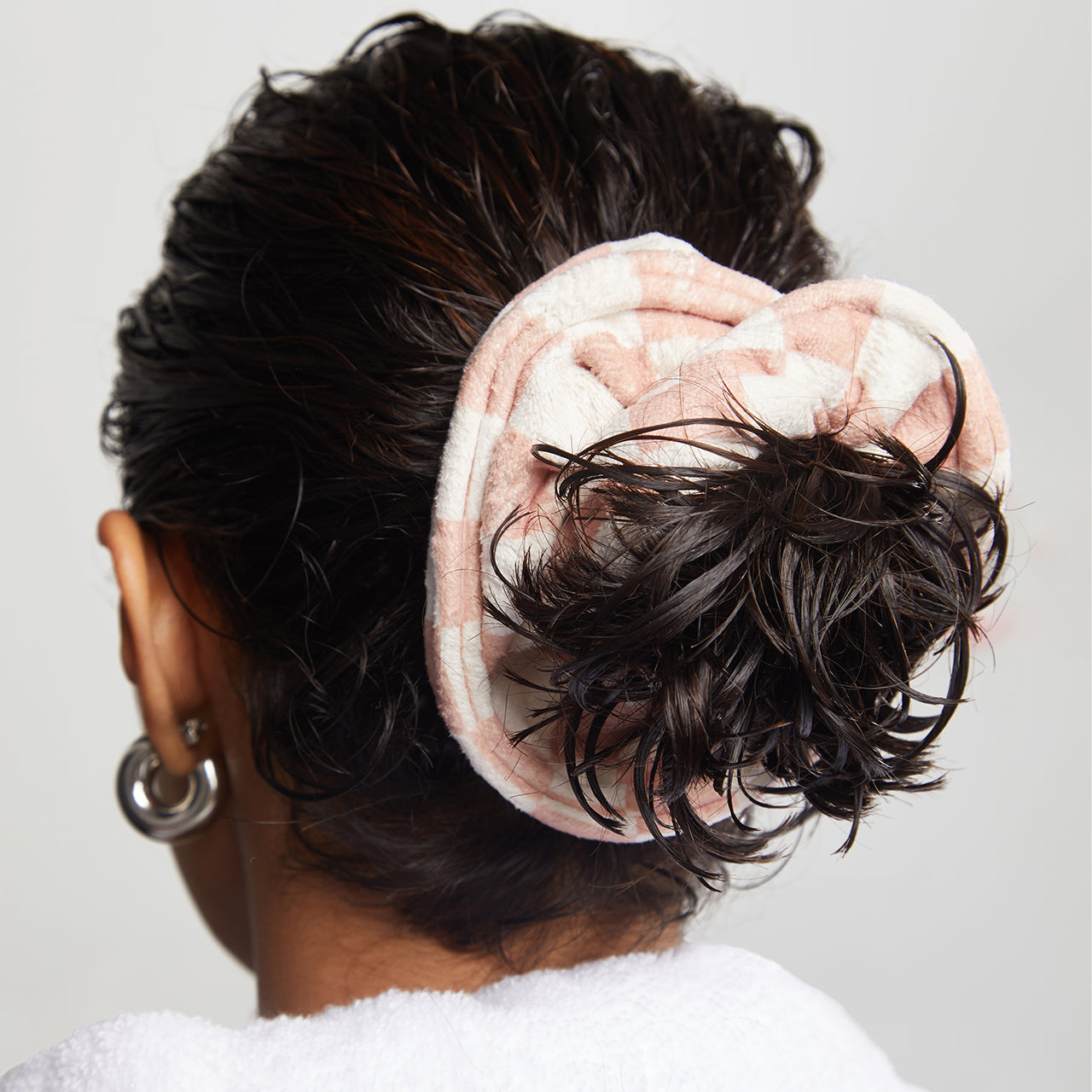 ✨ Must Have | Terracotta Checker Microfiber Towel Scrunchies 2pc Set - Fast Delivery - Image 3