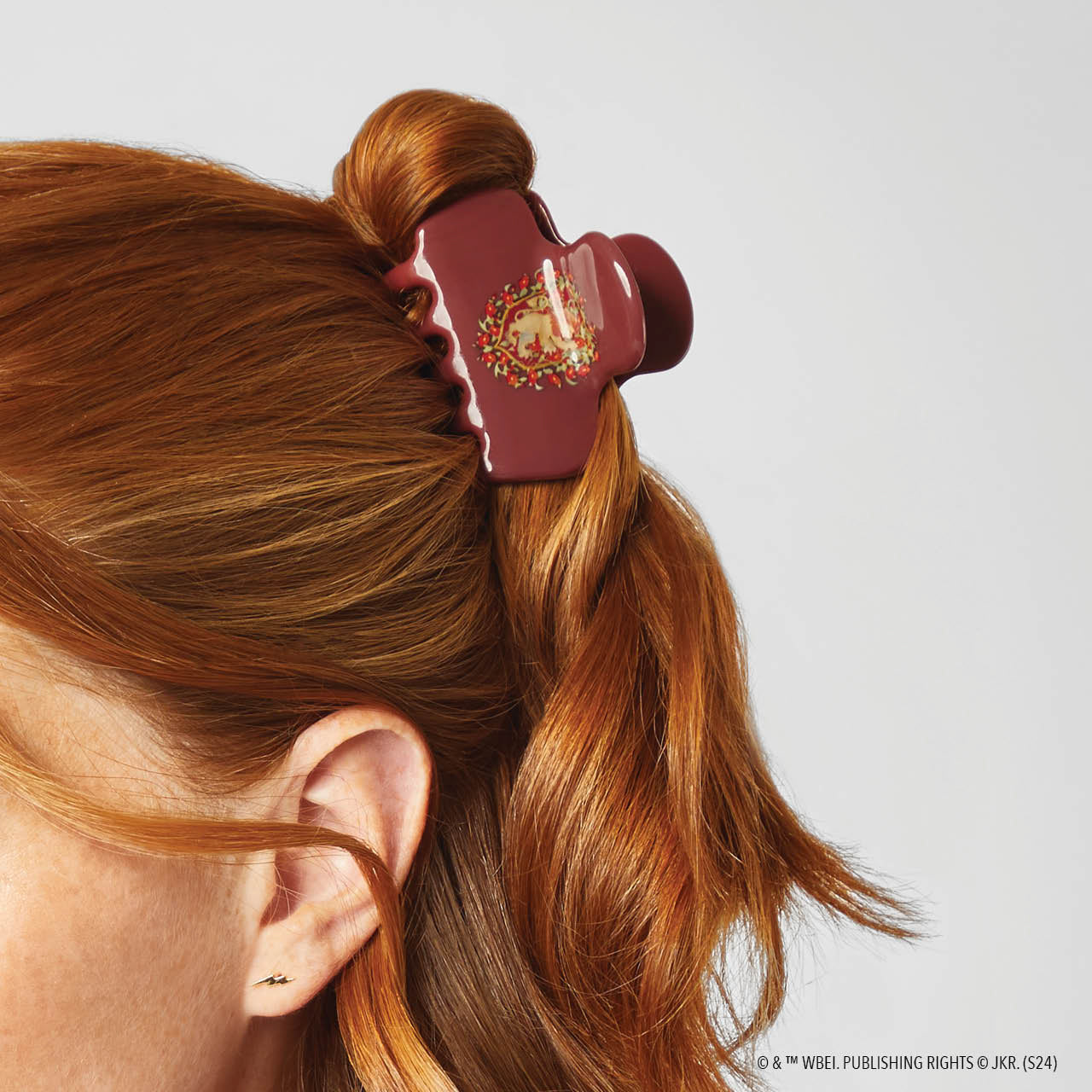π Best Seller | Kitsch x Harry Potter Cloud Claw Clip in Gryffindor - 60% Off - Image 2