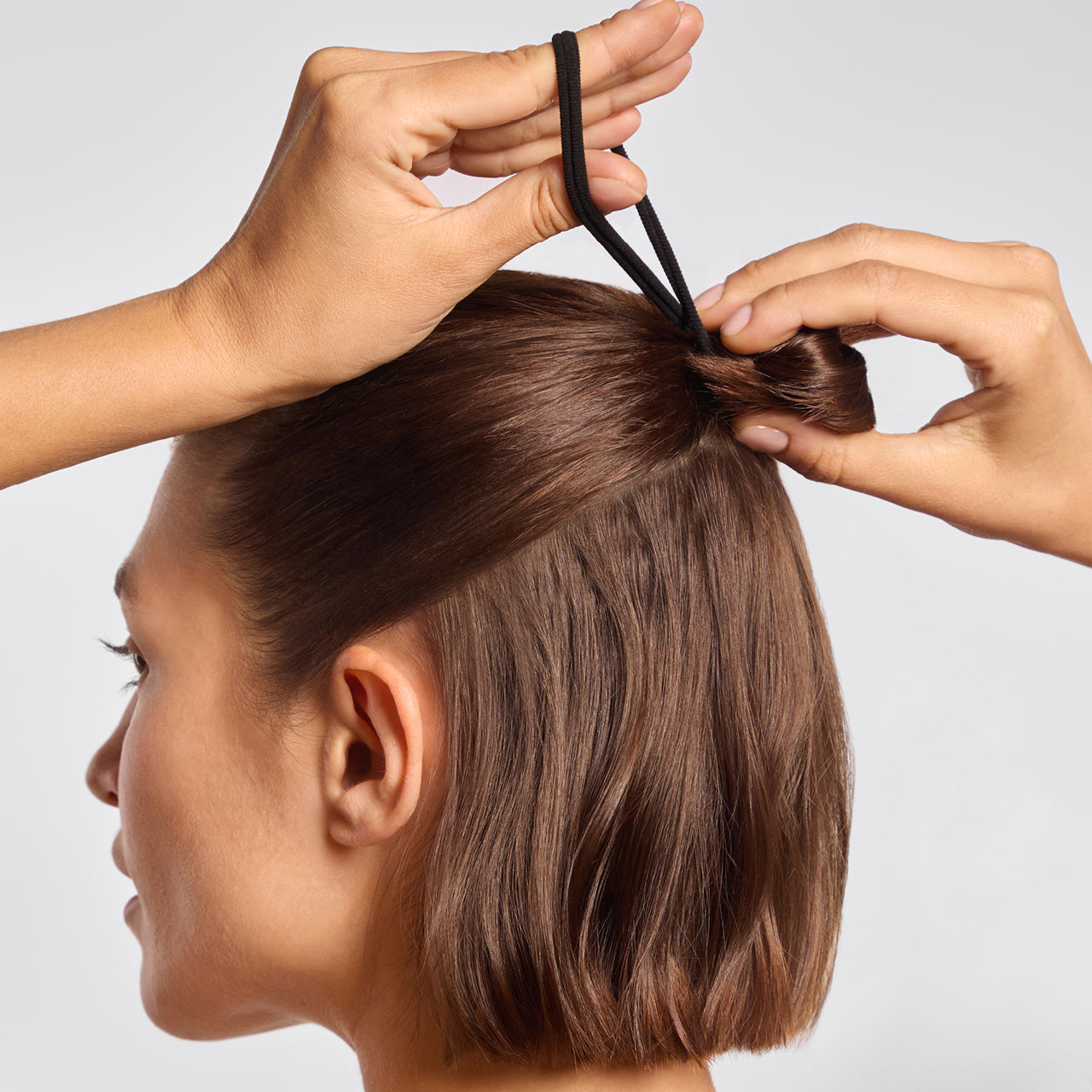 ✨ Must Have | Black Seamless Hair Elastics 8pc Set - Fast Delivery - Image 2